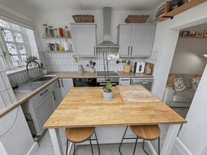 Photo 14- click for photo gallery